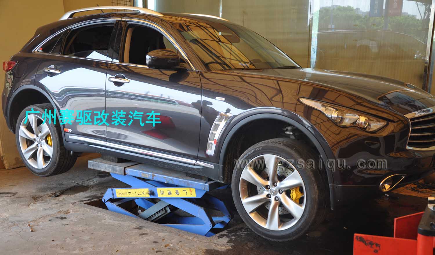brembo六活塞剎車(chē)卡鉗