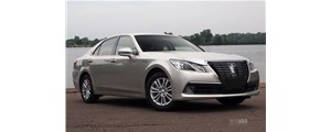 將2015年上市 國產全新豐田皇冠實車現(xiàn)身
